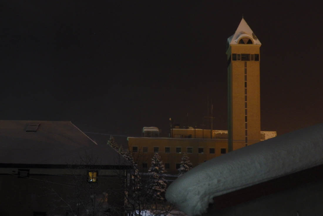 美瑛 風景写真ギャラリーweb制作|雪明り 深夜の四季の塔